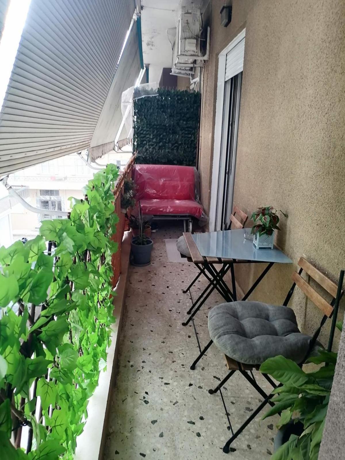 Cozy & Bright Home 50M From Subway -Agios Antonios Атина Екстериор снимка